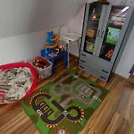 Pre 5-6 Osob, Privatne Parkovanie A Terasa Hotel apartamentowy