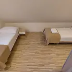 Hotel apartamentowy Pre 5-6 Osob, Privatne Parkovanie A Terasa