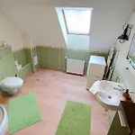 Pre 5-6 Osob, Privatne Parkovanie A Terasa Lägenhetshotell Tajov
