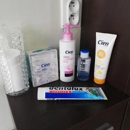 Pre 5-6 Osob, Privatne Parkovanie A Terasa Hotel apartamentowy