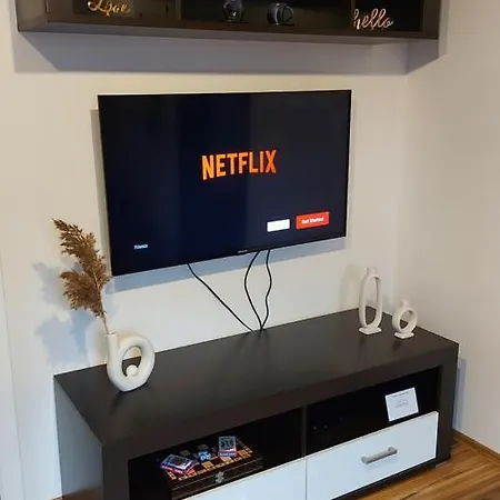 Pre 5-6 Osob, Privatne Parkovanie A Terasa 3*