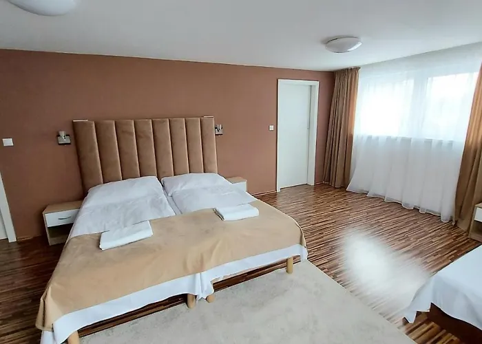 Pre 5-6 Osob, Privatne Parkovanie A Terasa 3*