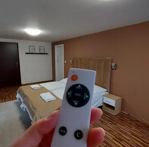Apart Otel Pre 5-6 Osob, Privatne Parkovanie A Terasa 3*